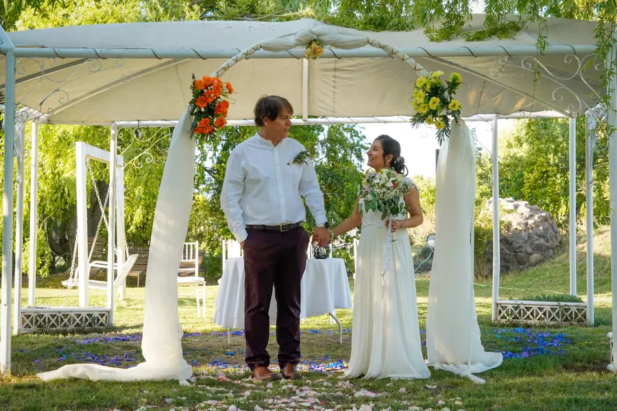 Novios en los jardines de Doña Ester